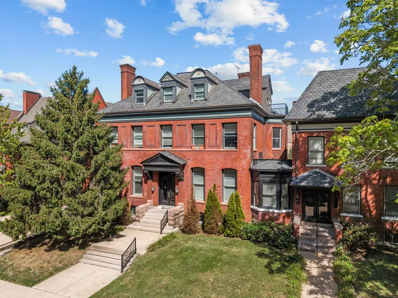 3717 Westminster Pl, Saint Louis, MO