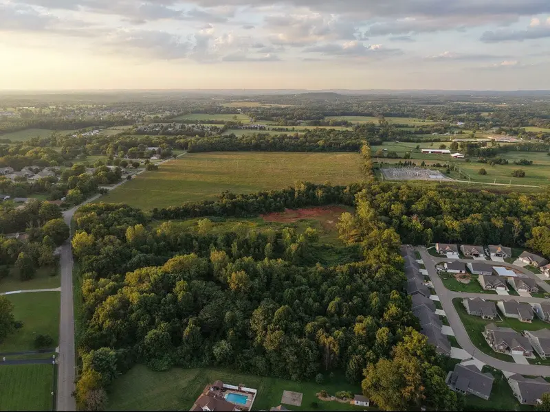 636 Hillsboro Rd, Farmington, MO