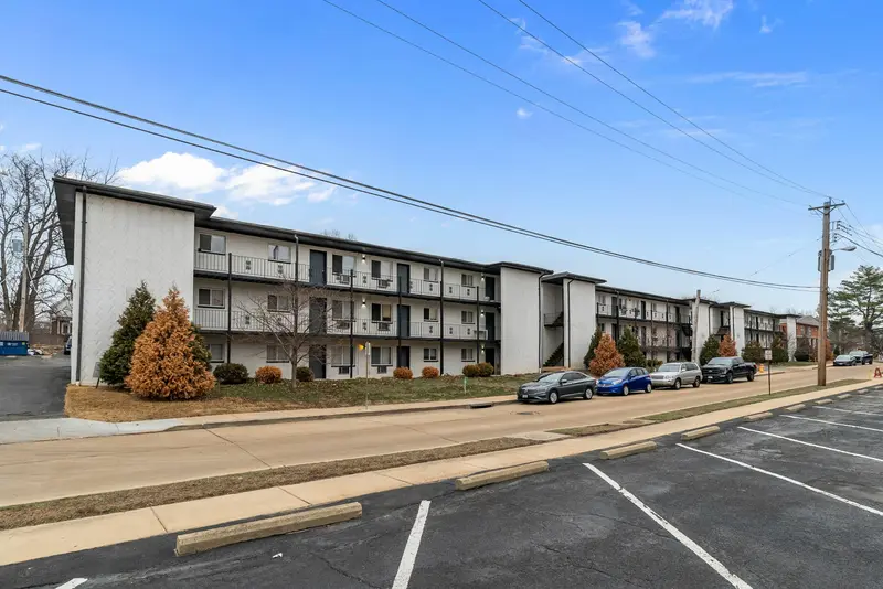 Brewer's Edge Apartments, Maplewood, MO